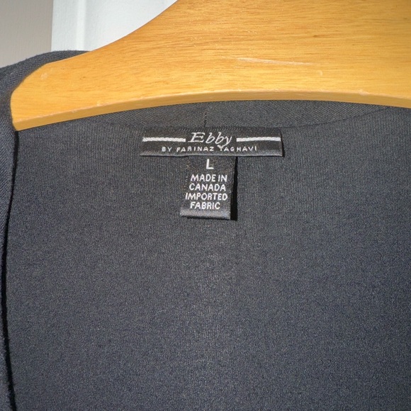 Black v neck wrap top - Picture 2 of 4